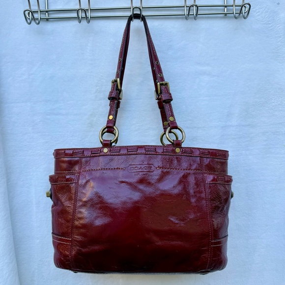 Coach Vintage 2007 Gallery East West Laced Tote Red Patent Leather 11500 - Picture 4 of 16